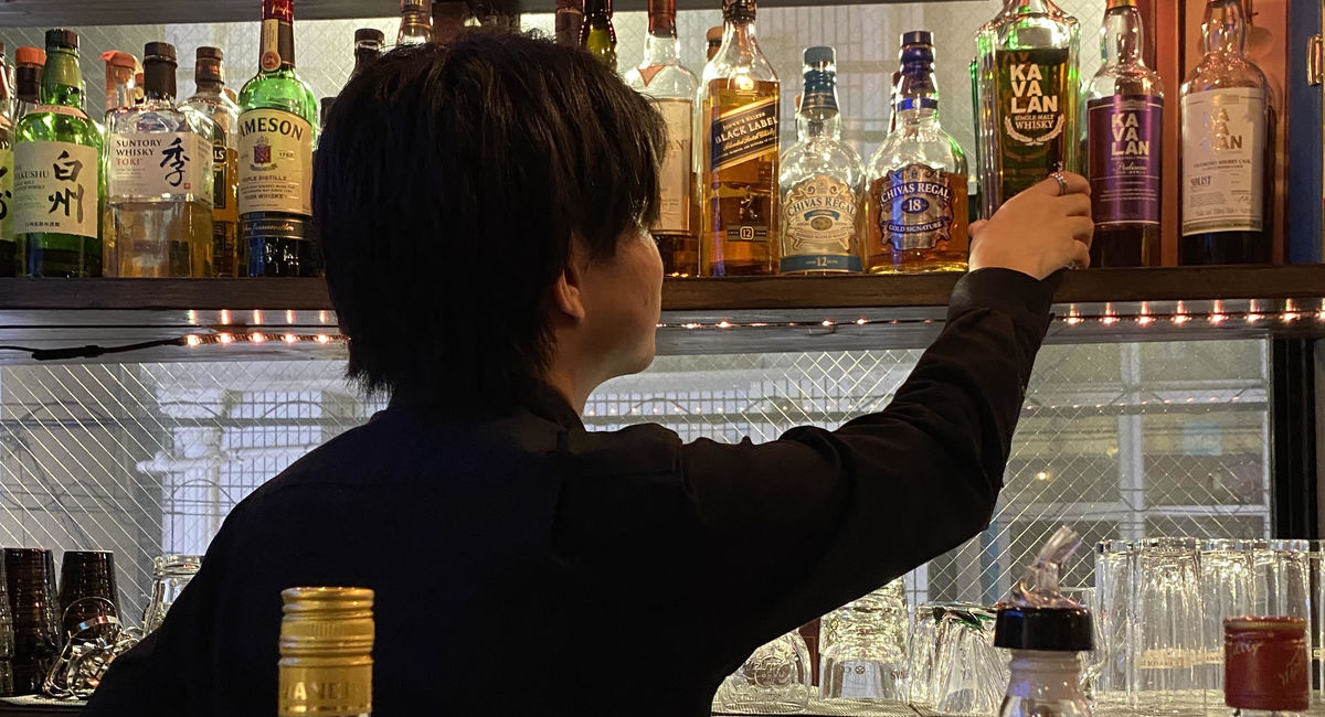 カフェ　バー　ダイニングバー　学芸大学駅　カジュアルバー　イベントスペース　レンタルスペース　サルゥ　お家バーテンダー　一日店長