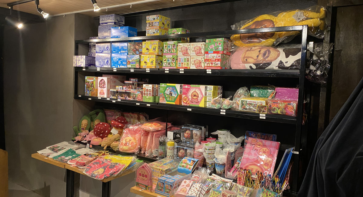 カフェ　バー　ダイニングバー　学芸大学駅　カジュアルバー　イベントスペース　レンタルスペース　こびと百貨店　こびとづかん