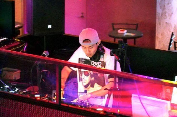 DJ